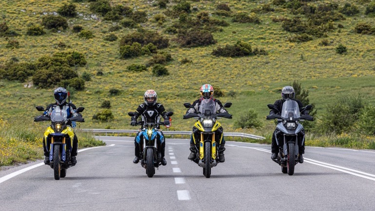 H Suzuki παρουσίασε τις νέες V-Strom 800 & 1050 και την GSX-8S